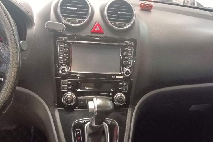 Used Haval H6 2016 Upgraded Model 1.5T Automatic Two-Wheel Drive Elite Version
