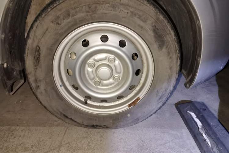 Used Wuling Hongguang V 2019 1.5L Standard Version China VI LAR
