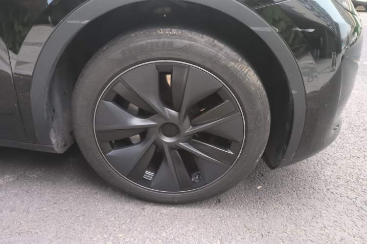 Used Tesla Model Y 2023 Rear-Wheel-Drive Version