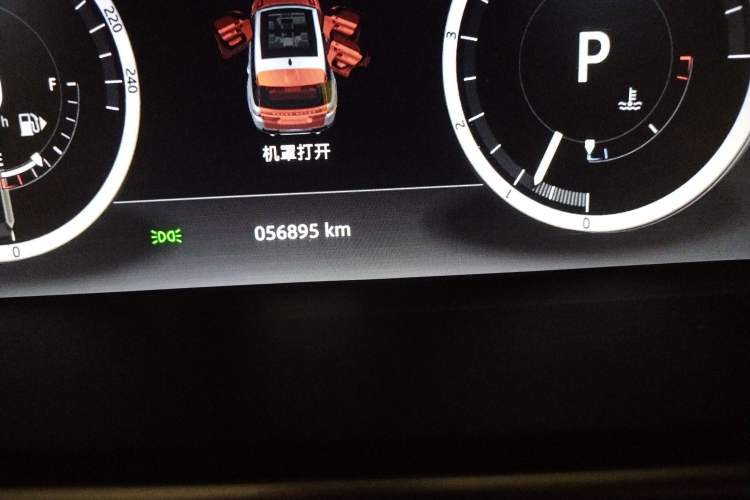 Used Land Rover Range Sport 2017 3.0 SC V6 HSE DYNAMIC Odometer Close Up