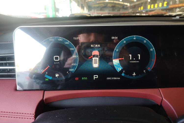 Used JETOUR X70 PLUS 2023 1.5T DCT Brave PLUS 5-Seater
