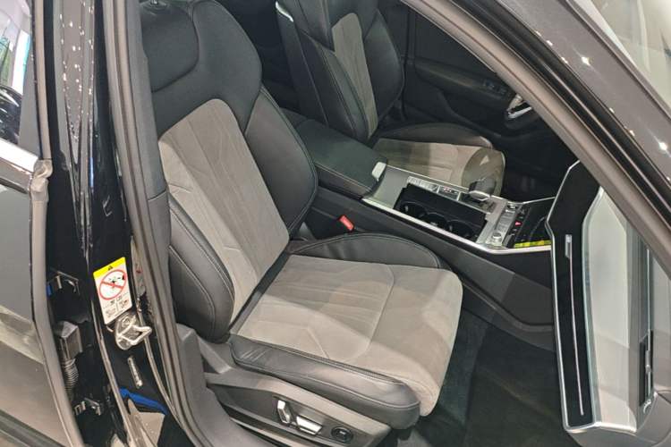 Used Audi A6L 2024 45 TFSI Prestige Dynamic Edition Right Front Seat