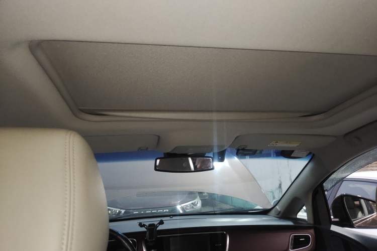 Used Buick GL8 2018 28T Luxury Model China VI Standard