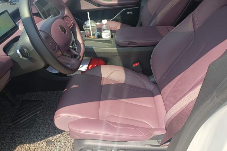 Used Nio ET5T 2024 75kWh Touring Left Front Seat