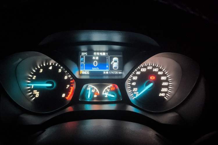 Used Ford Kuga 2013 1.6L GTDi Two-Wheel-Drive Trend Model Instrument Cluster