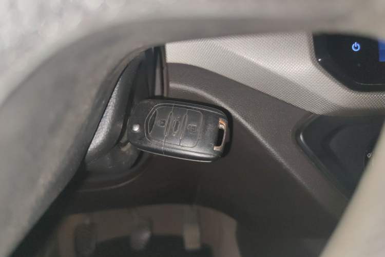 Used Wuling Hongguang 2019 1.5L S Comfort Edition China VI LAR Vehicle Key