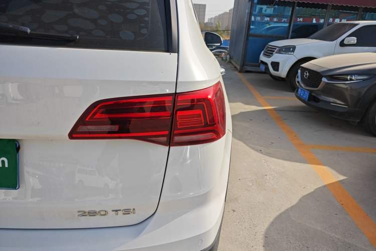 Used Volkswagen Tharu 2022 280TSI Two-Wheel-Drive Luxury Edition
