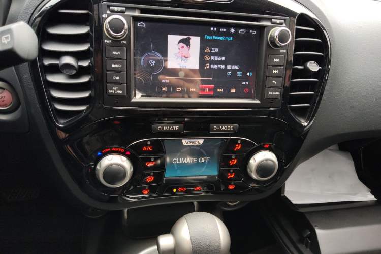 Used Infiniti ESQ 2014 1.6L Spontaneous Edition
