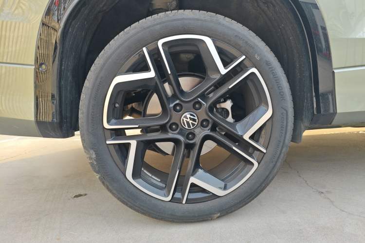 Used Volkswagen Tayron 2025 Tiguan L 380TSI 4Motion Luxury Easy Package