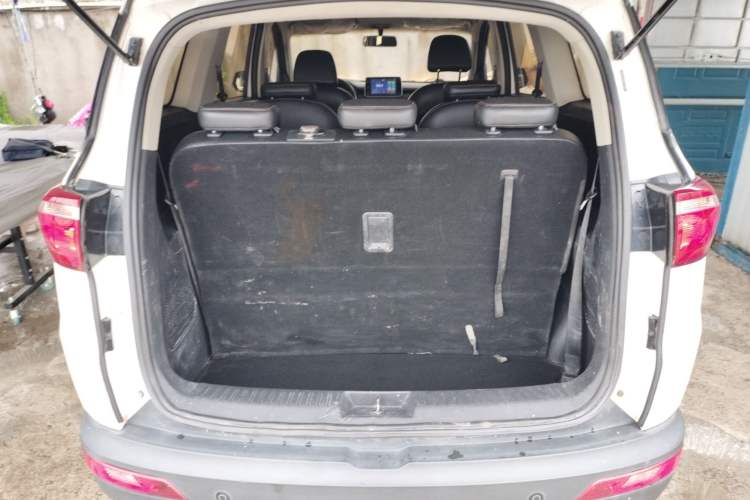 Used Wuling Hongguang S3 2019 Automatic Clutch Version 1.5L Manual Comfort Model China V Standard Trunk