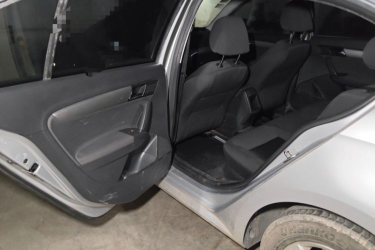 Used Volkswagen Lavida 2013 Revised Classic 1.6L Manual Fashion Edition Left Rear Seat