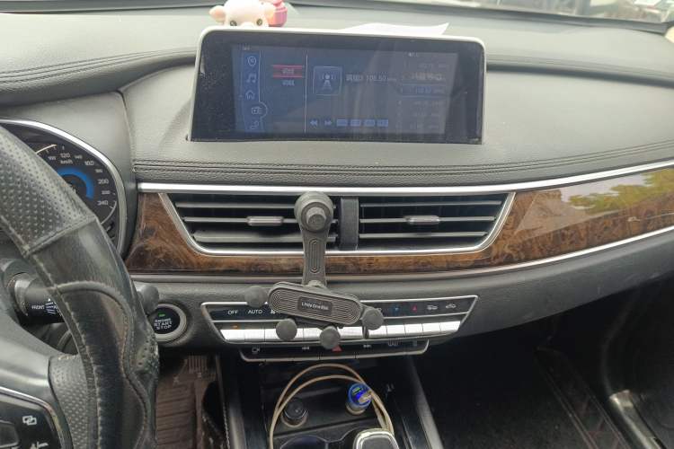 Used Dongfeng Fengon 580 2017 1.5T CVT Smart Style Model Audio And AC Panel