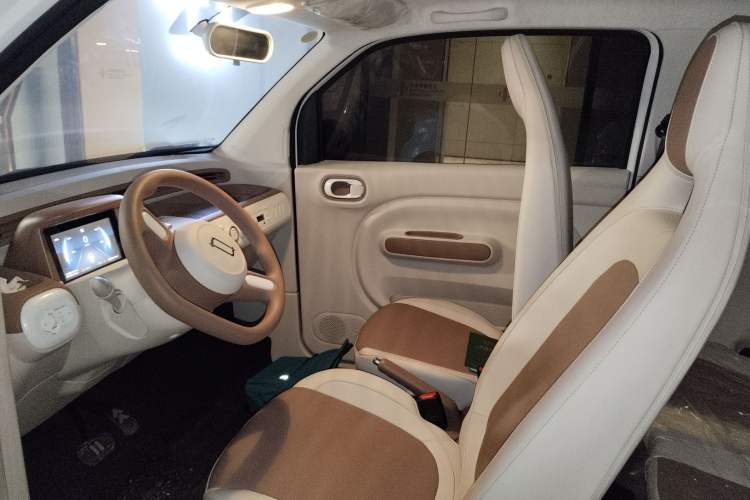 Used Bestune Pony 2026 Model 222km Shining Horse