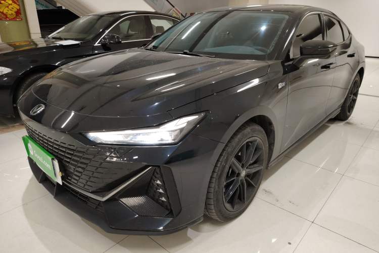 Used CHANGAN UNI-V iDD 2023 ZhiDian iDD 1.5T 113km Smart & Fun Version