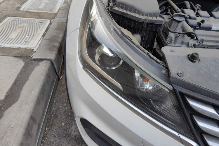 Used Baojun 310W 2017 1.5L Manual Fashion Model China V