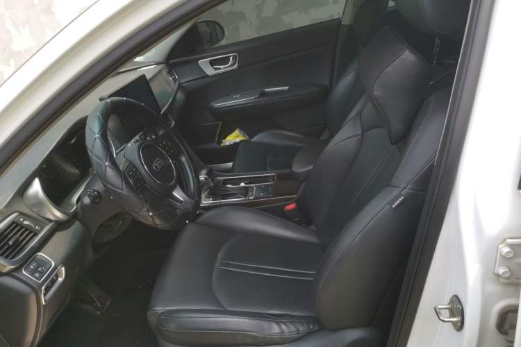 Used Kia K5 2016 2.0L Automatic LUX
