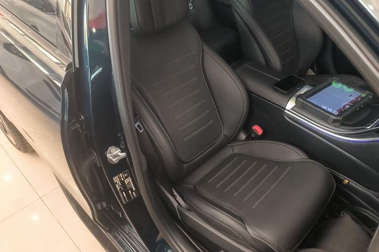 Used Mercedes-Benz C-Class 2023 Restyled C 260 L Night Edition Sports Version