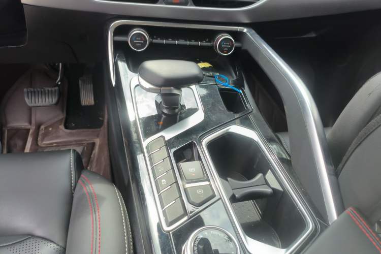 Used Geely Auto Monjaro S 2021 2.0TD DCT Two-Wheel Drive Lightning Edition
