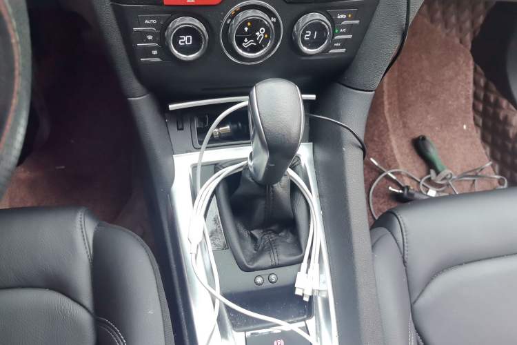 Used DS 6 2016 1.6T Luxury Edition THP160 Gear Lever