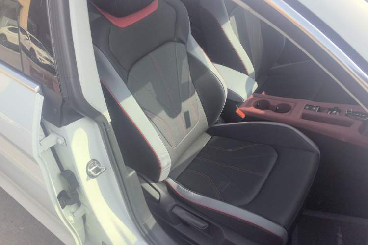 Used Volkswagen Lamando 2025 Lavida L 280TSI DSG Cool & Spicy Edition