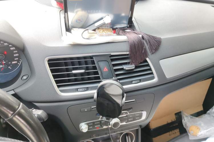 Used Audi Q3 2017 30 TFSI Fashion Model
