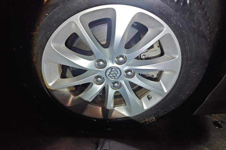 Used Buick GL8 2018 ES 28T Comfort Model China VI Standard