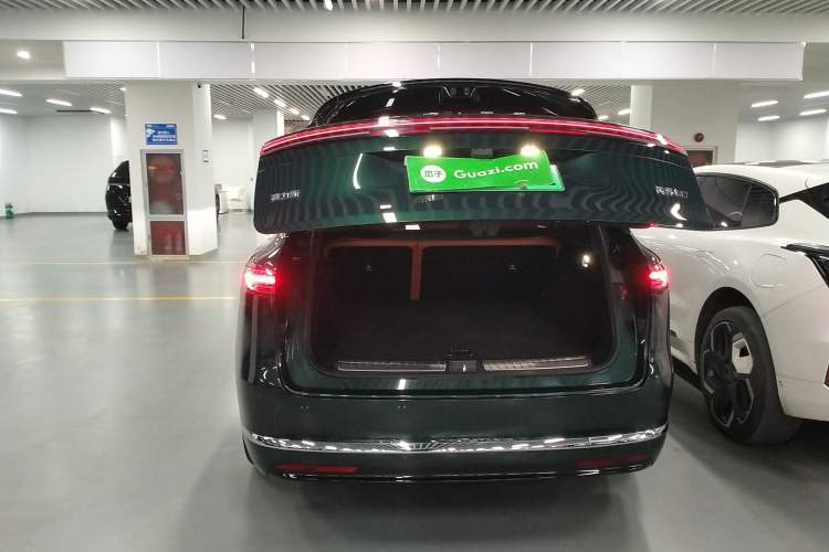 Used Hima AITO M7 2026 Model Range-Extending Ultra All-Wheel Drive 5-Seater Version Trunk