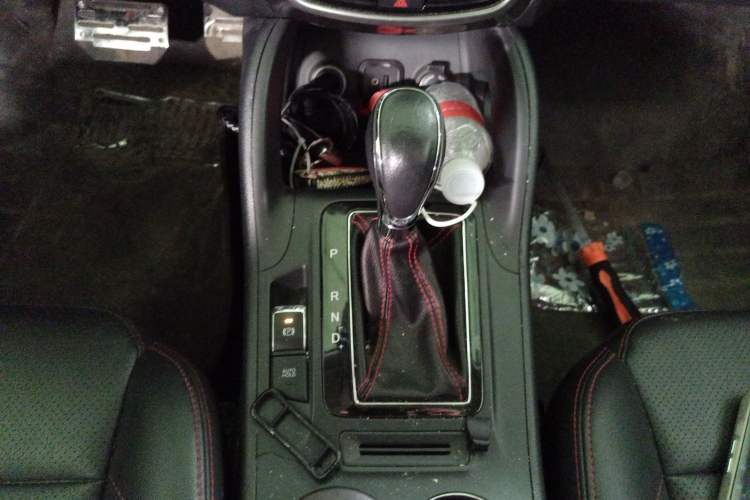 Used CHANGAN CS75 2016 1.8T Automatic Elite Model China V Standard Gear Lever