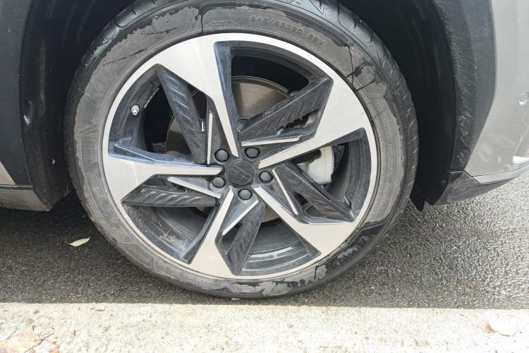 Used Geely Galaxy L7 2024 1.5T 115 km Asian Games Phantom Dragon Edition