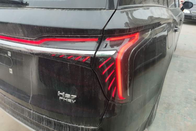 Used Hongqi HS7 PHEV 2024 2.0T PHEV Four-Wheel Drive Flagship Edition 6 Seats