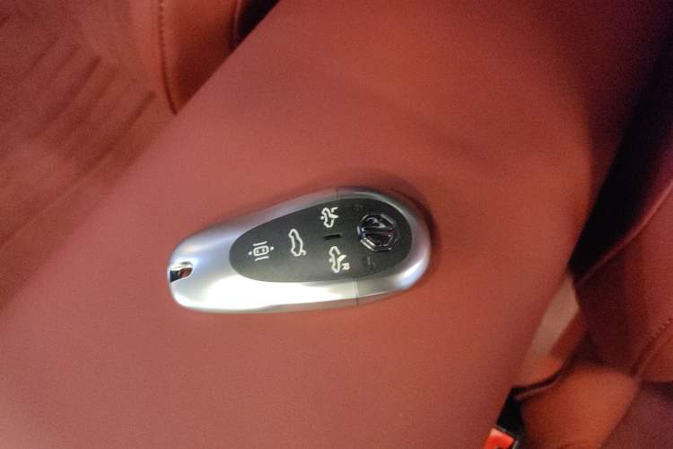 Used MG Cyberster 2024 520 km Legendary All-Wheel-Drive Version