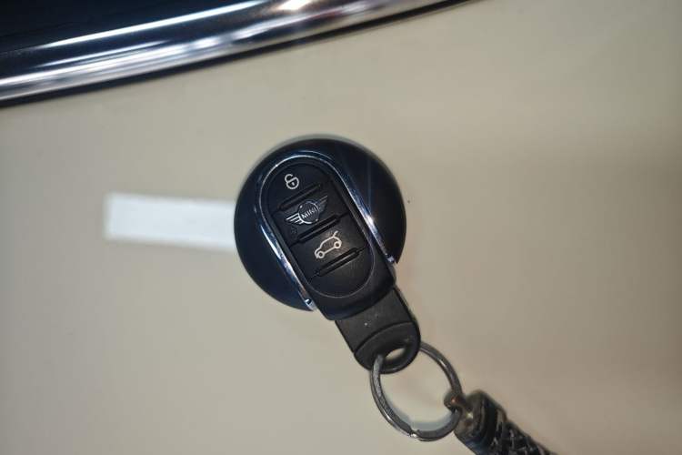 Used MINI MINI 2022 1.5T COOPER Artist