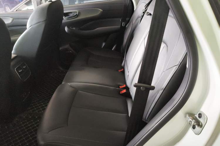 Used Roewe RX5 2020 PLUS 300TGI Automatic Ali National Trend Flagship Edition
