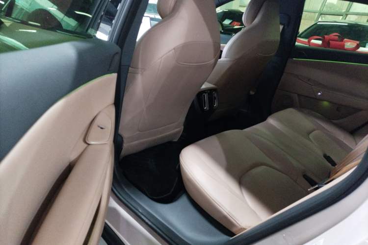 Used ARCFOX Alpha S5 2024 560MAX 185kW
