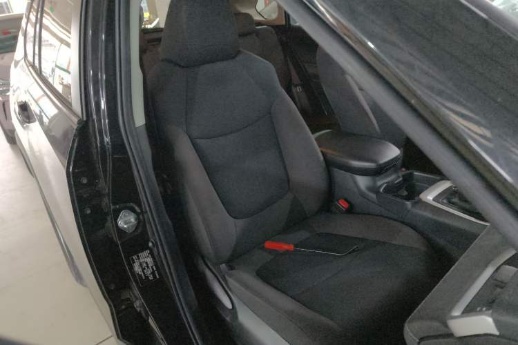 Used Toyota RAV4 2022 2.0L CVT Two-Wheel Drive Urban Edition
