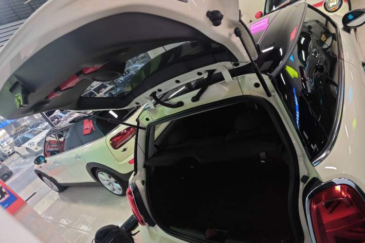 Used MINI MINI 2018 1.5T COOPER Classic Edition