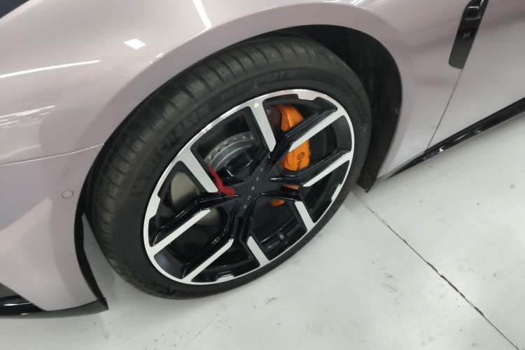 Used XPeng P7 2025 Model—702 Long Range Ultra Exterior 4