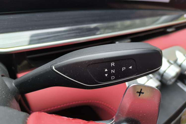 Used EXEED Stellar 2023 400T Two-Wheel Drive Comfort Flyfish Edition
