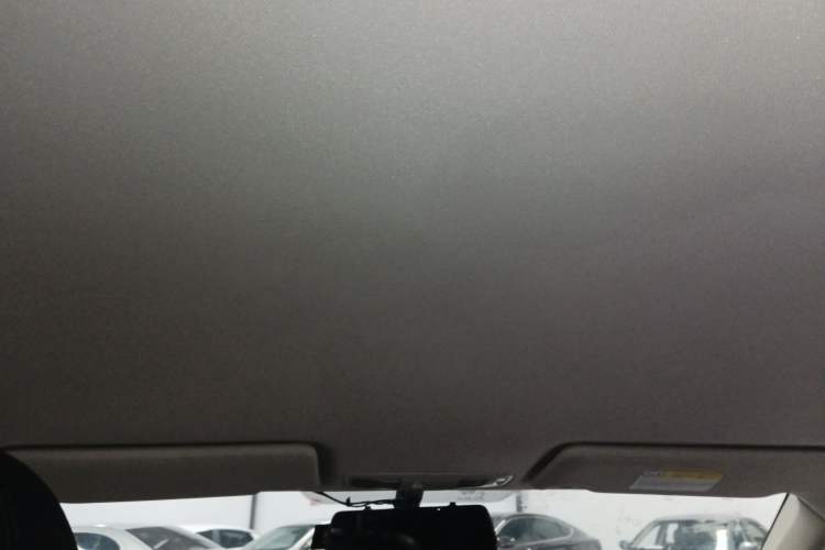 Used Mitsubishi Outlander 2016 2.0L Two-Wheel Drive Fashion Edition 5 Seats
