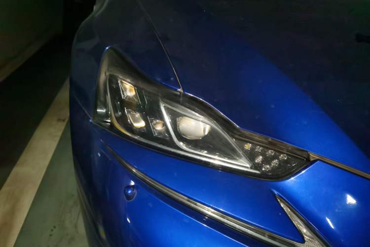 Used Lexus IS 2017 300 F SPORT Edition Right Front Headlight