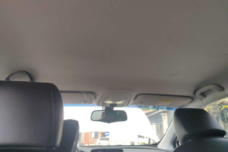 Used Buick Velite 6 2019 Connected Fashion Model
