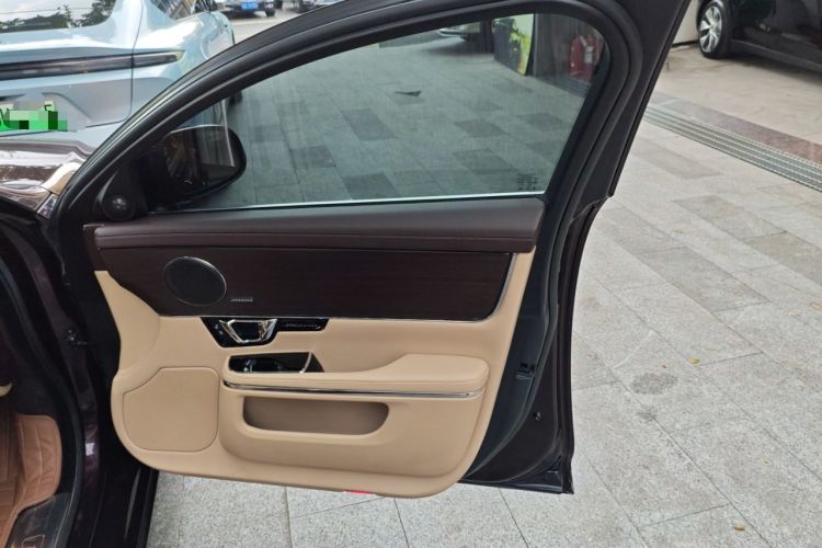 Used Jaguar XJ 2015 XJL 3.0 SC Elegant Business 80th Anniversary Limited Edition
