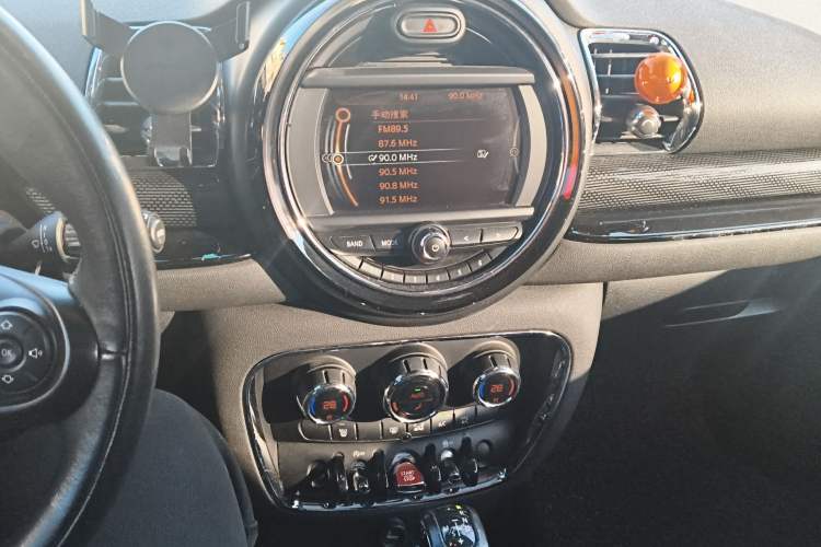 Used MINI Clubman 2016 Revised Version 1.5T COOPER Connoisseur Edition