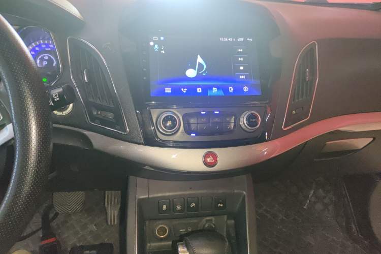 Used JAC Group Refine S5 2015 2.0T Automatic Luxury Edition
