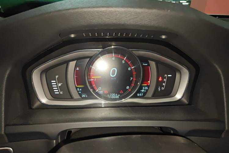 Used Volvo V60 2015 T5 Zhiya Edition