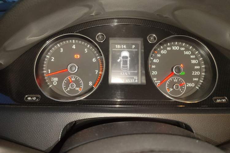 Used Volkswagen Magotan 2013 1.8TSI Luxury Model
