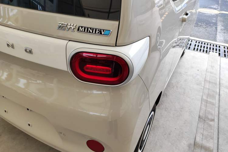 Used Wuling Hongguang MINIEV 2024 3rd Generation 215km Youth Edition
