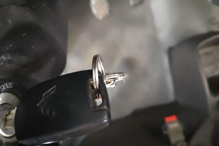 Used Wuling Rongguang 2014 1.2L S Base Model
