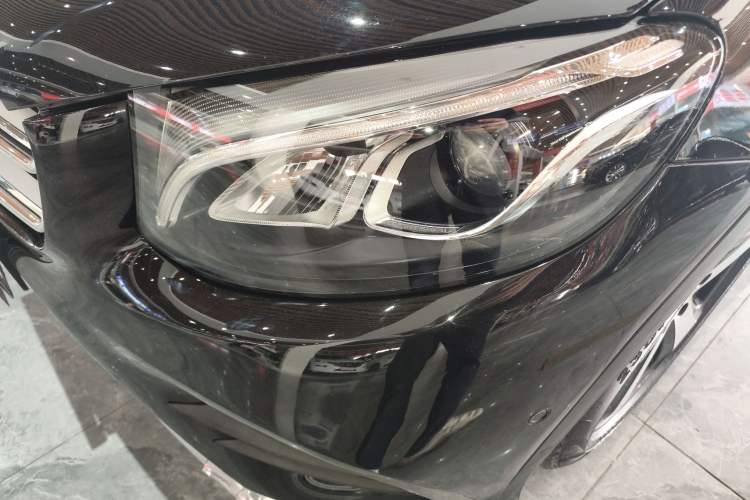 Used Mercedes-Benz GLC 2019 GLC 260 4MATIC Luxury Model
