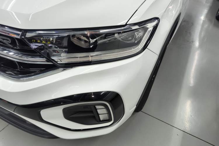 Used Volkswagen T-ROC 2023 300TSI DSG Two-Wheel-Drive Chen Guang Edition Left Front Headlight